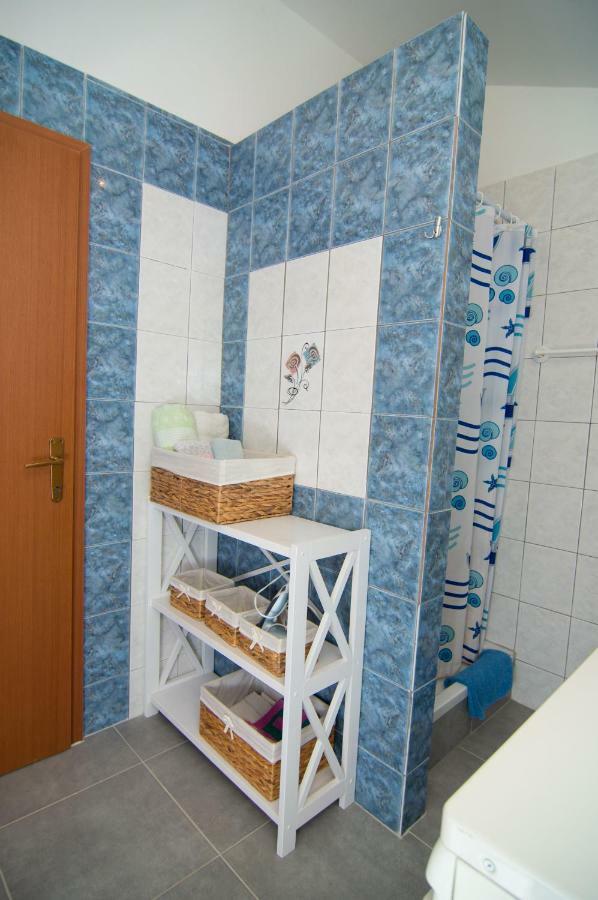 Apartman Garma Rovigno Esterno foto